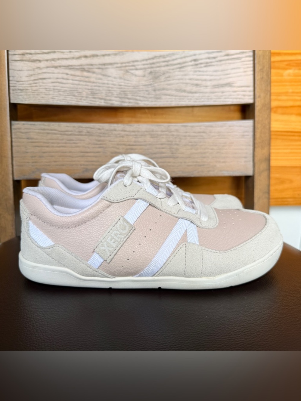 Xero Shoes Kelso sneakers in a light pink and white 8 for women